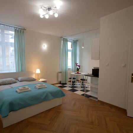 Royal Castle Apartments Cracovia Exterior foto